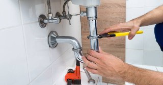 Сантехнические работы Бугуруслан цена 465 руб. Услуги сантехника
